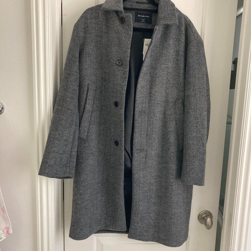 New Abercrombie Men Coat